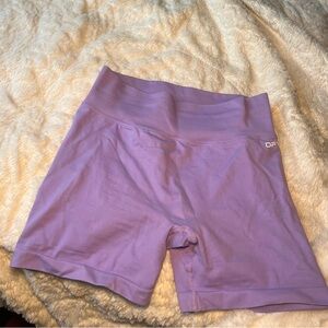 looking brand new dfyne spandex size small